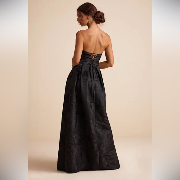 Laurelin Black Floral Jacquard Pleated Strapless Maxi Dress - Picture 3 of 4
